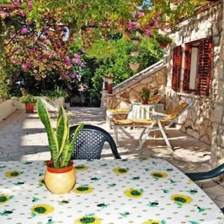 And Nada - Great Location Dubrovník