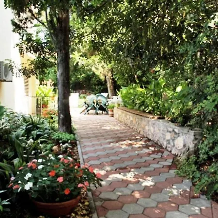 And Nada - Great Location Penzion