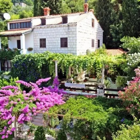 And Nada - Great Location Dubrovník